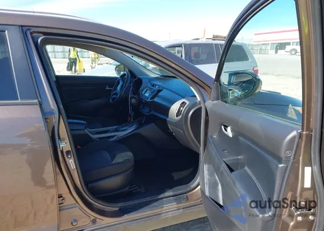 2014 Kia Sportage Lx z USA, uszkodzony, nr VIN KNDPB3AC1E7657472